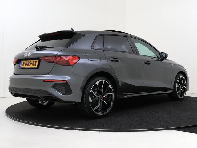 Audi A3 SPORTBACK 45 TFSI e S edition Competition | SoH 96% | Panoramadak | Virtual cockpit Plus | Optiekpakket zwart Plus | LED matrix verlichting | Navigatie Plus | Stoelverwarming | Sfeerverlichting |