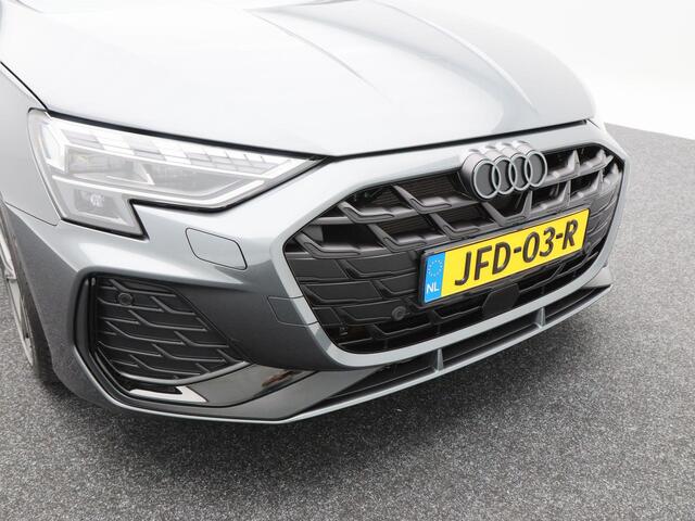Audi A3 SPORTBACK 45 TFSi e 272 Pk S-Line Competition | Stoelverwarming | Trekhaak | Climatronic | CarPlay | Half Leer | 18 Inch | 31.275 Km !!