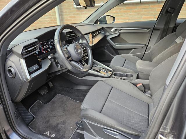 Audi A3 SPORTBACK 30 TFSI Business edition