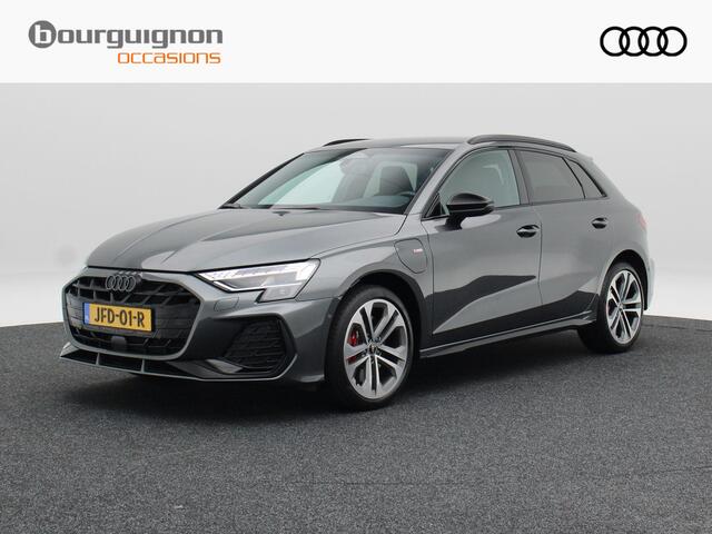 Audi A3 SPORTBACK 45 TFSi e 272 Pk S-line Competition | Stoelverwarming | Trekhaak | Adaptive Cruise | Camera | CarPlay | 18 Inch | 12.686 Km !!