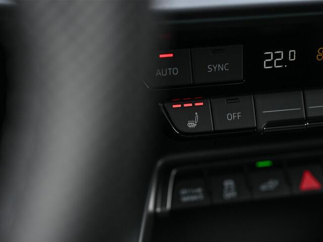 Audi A3 SPORTBACK 45 TFSI e S edition Competition | Panoramadak | 5 jr Garantie | HUD | Sonos Sound | Camera | Ambiance interieur | Active Cruise | S-Seats + Memory | Stoelverwarming | Keyless |