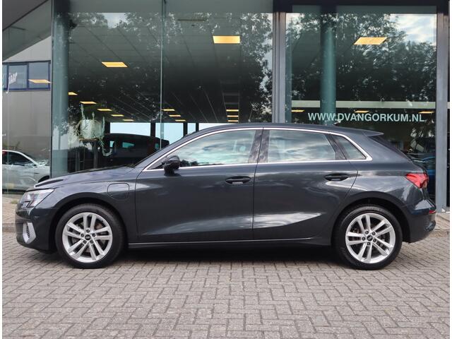 Audi A3 SPORTBACK 40 TFSI e Business edition Navi / Carplat / Pdc / Elekramen / Led / Plug in Hybride / 204 PK /