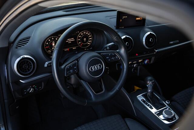 Audi A3 SPORTBACK 30 TFSI Design Pro Line , Cruise control, Navigatie,