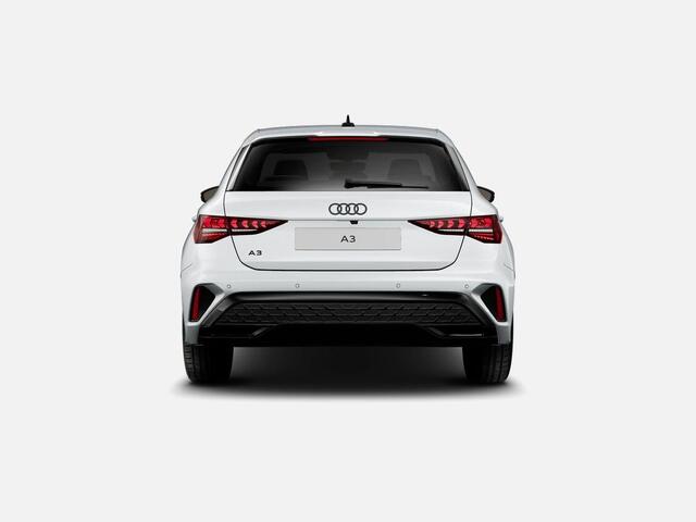 Audi A3 SPORTBACK 40 TFSI e S edition 204 PK · Comfortpakket plus · Assistentiepakket rijden en parkeren plus · Optiekpakket zwart plus