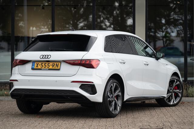 Audi A3 SPORTBACK 45 TFSI e S edition Competition | 245pk | ACC | 18" | Elek. Achterklep | Camera |