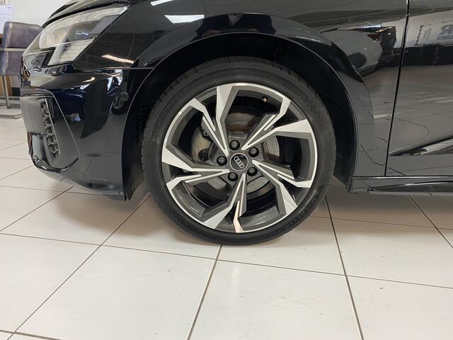 Audi A3 SPORTBACK 35 TFSI S edition Panoramadak / B&O soundsystem /