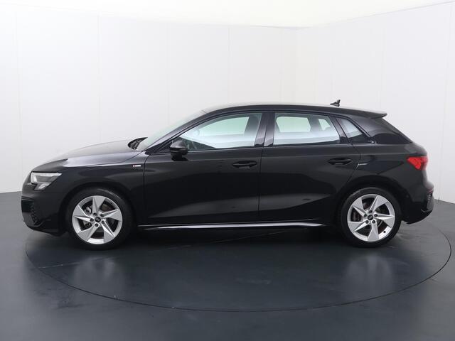 Audi A3 SPORTBACK 35 TFSI S edition | 150 PK | Adaptive Cruise Control | Audi sound system | Climate control | LED verlichting | Navigatiesysteem | Parkeersensoren | Apple Carplay / Android Auto | S-Line |