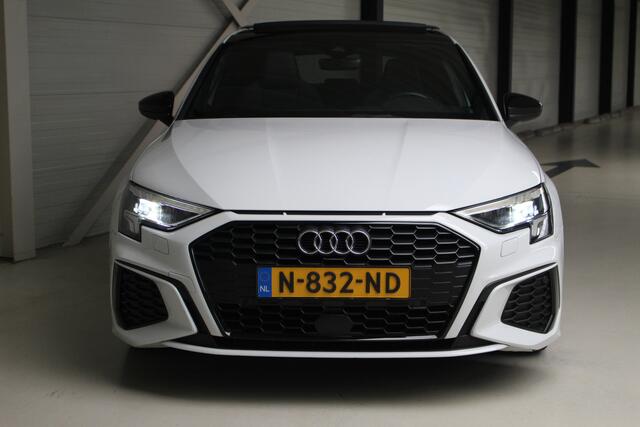Audi A3 SPORTBACK 30 TFSI S-Line S-Tronic Navigatie | Panoramadak | Sportstuur | Led
