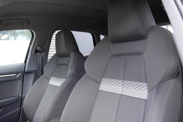 Audi A3 SPORTBACK 30 TFSI Automaat! 5drs Advanced Edition BJ2021 Lmv 17" | Led V+A | Dynamische knipperlichten | Pdc | App-Connect | Virtual cockpit | Climate control | Cruise control | Sportstoelen | Extra getint glas