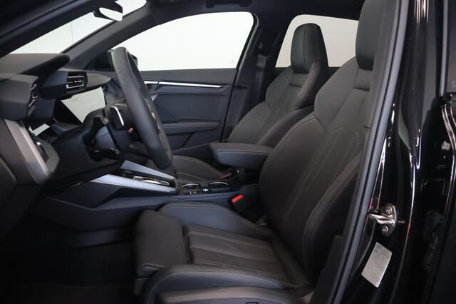 Audi A3 SPORTBACK 45 TFSIe S edition Competition 272pk | Panoramadak | Matrix LED | Leder