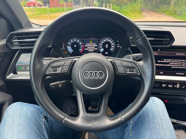 Audi A3 SPORTBACK 30 TFSI Attitude Ecc,Navi,Led,Pdc, sp stof st,17