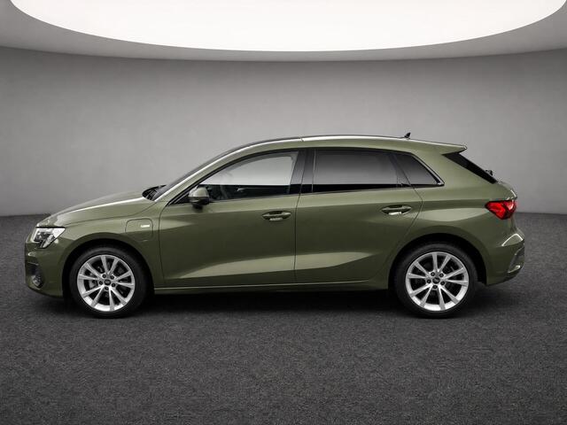 Audi A3 SPORTBACK 40 TFSIe 204pk S edition · Camera · Panoramadak · Apple/Android Car Play · Park Assist · 17'' Inch · Garantie t/m 01-01-2030 of 100.000km