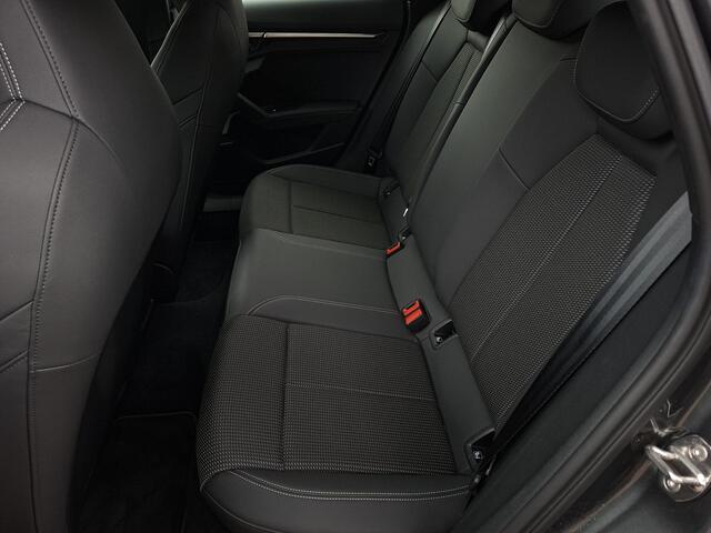 Audi A3 SPORTBACK 35 TFSI S edition Carplay|trekhaak|Digital cockpit