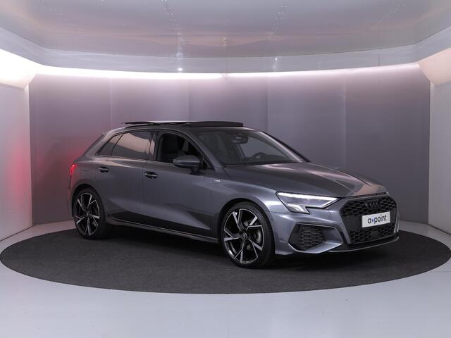 Audi A3 SPORTBACK 30 TFSI S edition 110 pk S-tronic | Verlengde garantie | Navigatie | Panoramadak | Parkeersensoren (Park assist) | Achteruitrijcamera | Stoelverwarming | S-Line |