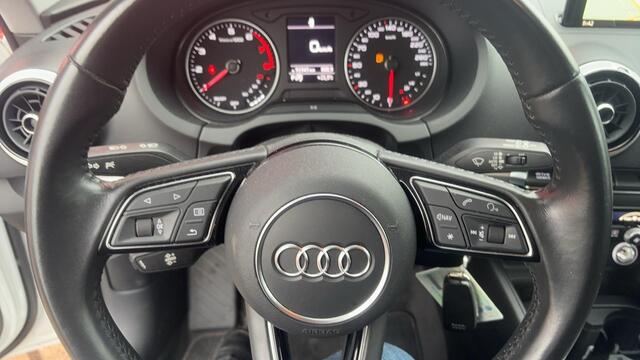Audi A3 SPORTBACK 35 TFSI CoD Sport Lease Edition AUTOMAAT / FULL LED / CARPLAY / NAVI / STOELVERW / CLIMA / PDC / BLUETOOTH / CRUISE