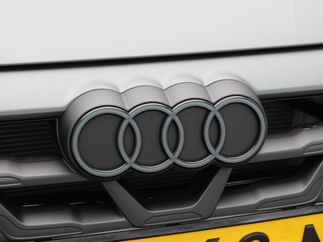 Audi A3 SPORTBACK 40 TFSI e | S edition | Daytona grijs Mat. kleur | 19 inch velgen | Panoramadak | Ambian lighting plus | Privacy glas |