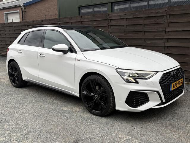 Audi A3 SPORTBACK 30 TFSI S edition / PANO / NAVI / CARPLAY / CAMERA / SLINE