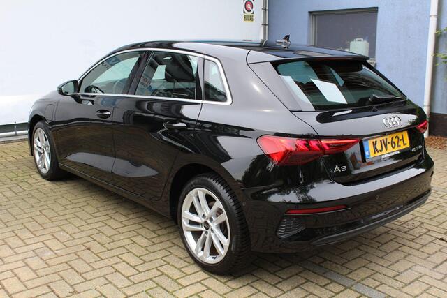 Audi A3 SPORTBACK 40 TFSI e Edition | Incl. 12 maanden Garantie | SoH 98% | Achteruitrijcamera | Adaptive cruise controle | Apple CarPlay/Android Auto | Keyless entry/start | Climate controle | Automatisch inparkeren | Navigatie | Parkeersensoren V+A | Virtual cockpit |