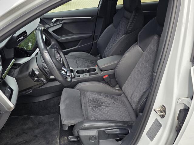 Audi A3 SPORTBACK 45 TFSI e S edition Competition + 3x S-LINE + LED + KEYLESS + ALCANTARA + CAMERA