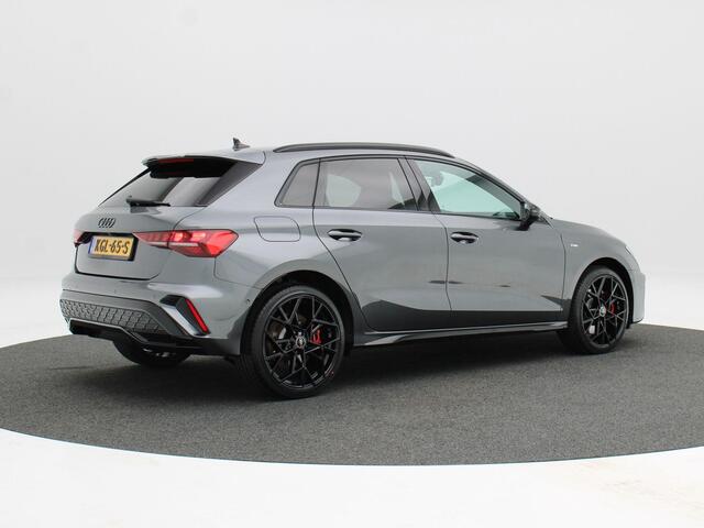 Audi A3 SPORTBACK 45 TFSi e 272 Pk S-Line Competition | Stoelverwarming | Trekhaak | Camera | Adaptive Cruise | Climatronic | CarPlay | Sonos Audio | 19 Inch | 6.106 Km !!