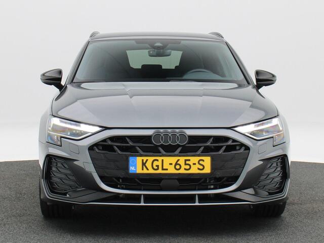 Audi A3 SPORTBACK 45 TFSi e 272 Pk S-Line Competition | Stoelverwarming | Trekhaak | Camera | Adaptive Cruise | Climatronic | CarPlay | Sonos Audio | 19 Inch | 6.106 Km !!