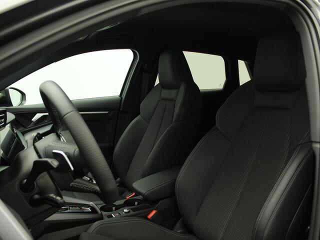 Audi A3 SPORTBACK 45 TFSi e 272 Pk S-Line Competition | Stoelverwarming | Trekhaak | Camera | Adaptive Cruise | Climatronic | CarPlay | Sonos Audio | 19 Inch | 6.106 Km !!