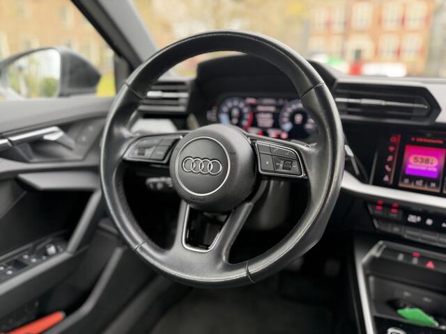 Audi A3 SPORTBACK 30 TFSI Advanced edition | Navi | LMV | PDC |