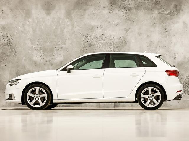 Audi A3 SPORTBACK 1.0 TFSI Sport (GROOT NAVI, DYNAMISCHE KNIPPERLICHTEN, PARKEERSENSOREN, SPORTSTOELEN, CRUISE, LM VELGEN, BLUETOOTH, NIEUWSTAAT)