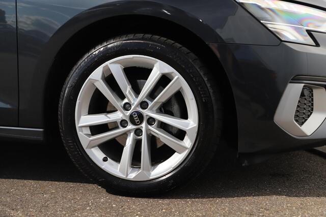 Audi A3 SPORTBACK 30 TFSI Advanced edition Automaat Trekhaak LMV Sportstoelen LED Navigatie Carplay Android Climate Adaptive Cruise Parkeersensor