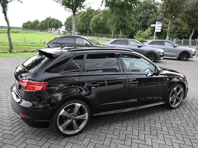 Audi A3 SPORTBACK 1.5TFSI S-Line Black optic 18-Inch Navi Afgevlakt RS-Stuur Priveglas H-Leder