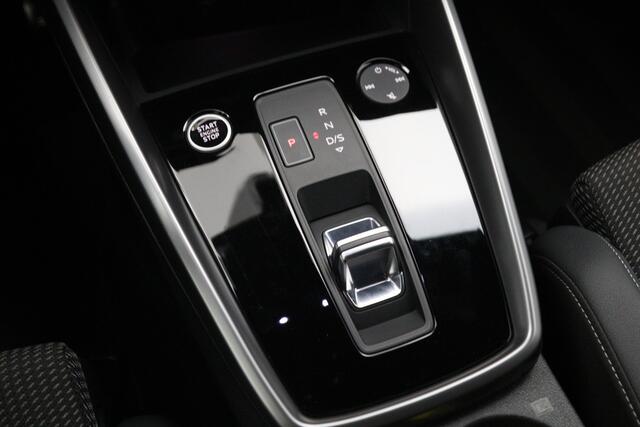 Audi A3 SPORTBACK 45 TFSI e 245 PK S-Line edition Competition PHEV, Adap. Cruise Control, Stoelverwarming
