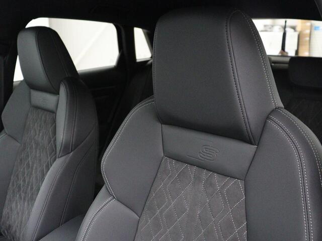Audi A3 SPORTBACK 2.0 TFSI S3 quattro | Adaptive cruise | B&O | Bang & Olufsen | Matrix LED | Leder/Alcantara | Park Assist | Stoelverwarming | Virtual Cockpit | Carplay | Navigatie | Sportstoelen | Climate control