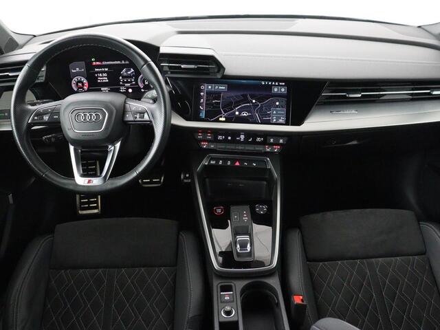Audi A3 SPORTBACK 2.0 TFSI S3 quattro | Adaptive cruise | B&O | Bang & Olufsen | Matrix LED | Leder/Alcantara | Park Assist | Stoelverwarming | Virtual Cockpit | Carplay | Navigatie | Sportstoelen | Climate control
