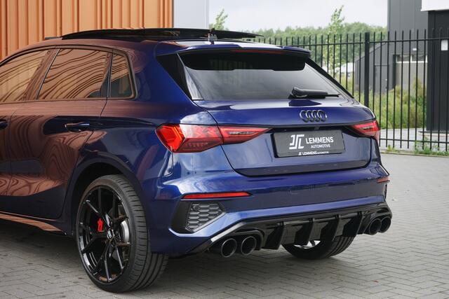 Audi A3 SPORTBACK 45 TFSI e S-line 245PK Panodak Head up Matrix B&O Elektr.stoelen Carplay