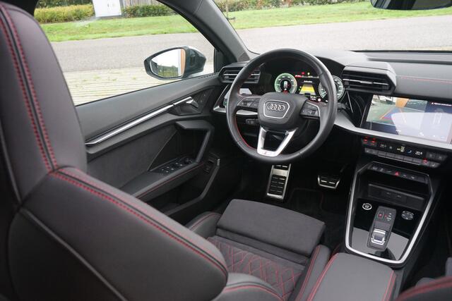 Audi A3 SPORTBACK 45 TFSI e S-line 245PK Panodak RS-stoel Matrix B&O Head up ACC Sfeerv.