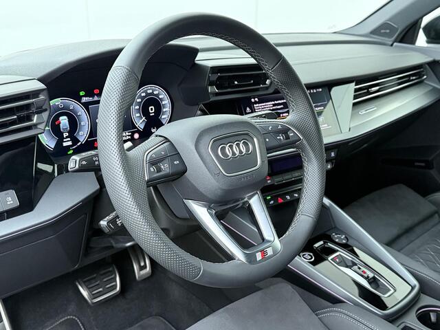 Audi A3 SPORTBACK 45 TFSI e S edition Competition | 272 PK | SoH 97% | Area view 360 | Head-up display | S line | Adaptive cruise control | Sonos premium audio | Audi virtual cockpit |
