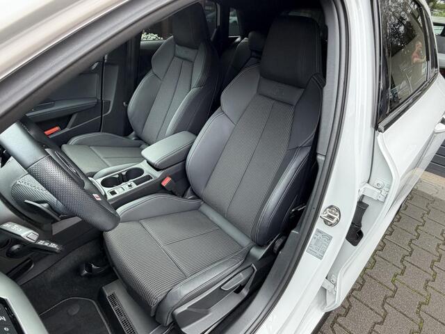 Audi A3 SPORTBACK 30 TFSI S edition 1e Eig. Als nieuw! Garantie