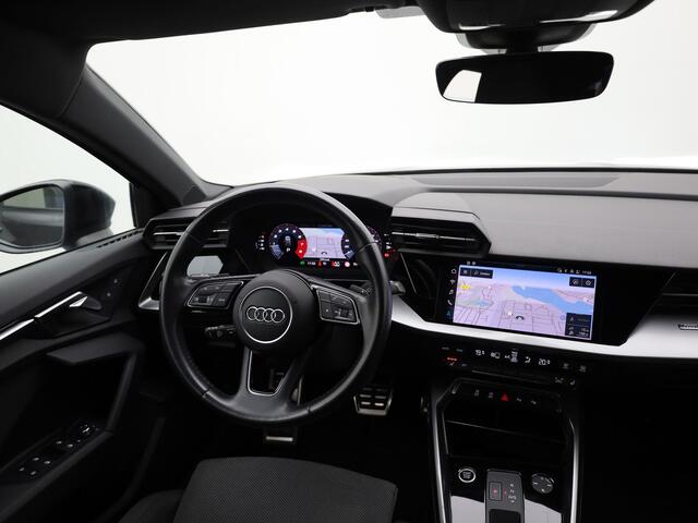 Audi A3 SPORTBACK 35 TFSI 150Pk Business edition | Adapt. Cr. | 18'' | Stoelverwarming | Prijs Rijklaar!!
