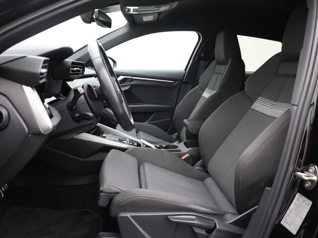 Audi A3 SPORTBACK 35 TFSI 150Pk Business edition | Adapt. Cr. | 18'' | Stoelverwarming | Prijs Rijklaar!!