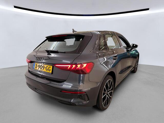 Audi A3 SPORTBACK 30 TFSI Advanced edition / AUTOMAAT/ CRUISE/ PARKEER SENSOREN/ KEYLESS/ DIGITAL DASH/ NAVI/ CLIMA/ LED/ 18'' LMV