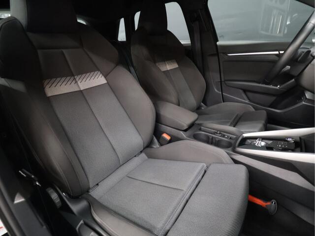 Audi A3 SPORTBACK 35 TFSI Advanced edition [TREKHAAK AFNEEMBAAR, APPLE CARPLAY, ANDROID, ADAPTIVE CRUISE CONTROL, DIGITAL DASH, PDC V+A, ELEKTRISCHE ACHTERKLEP, NAVIGATIE, BLUETOOTH, LED, NIEUWSTAAT]
