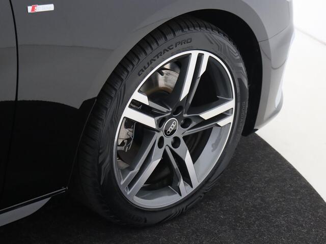 Audi A4 Avant 35 TFSI S edition | Panoramadak | Navigatie | 3-Zone airco | Virtuel cockpit plus | CarPlay | Elektrische achterklep | Parkeersensoren |