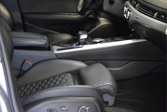 Audi A4 Avant 2.9 TFSI RS4 QUATTRO PANO CAM 20INCH LEDER XENON VIRT COCKP