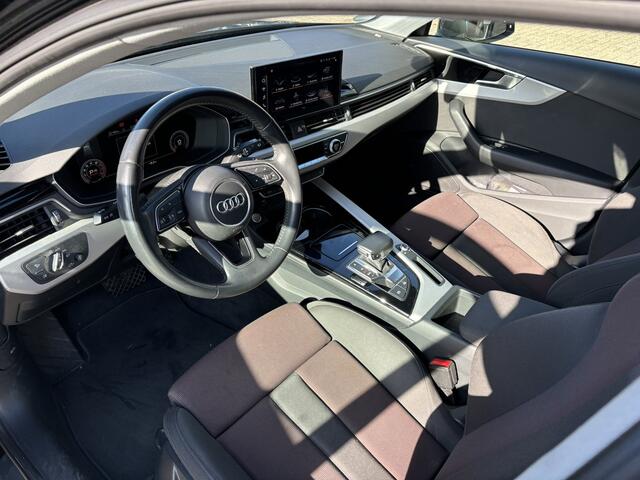 Audi A4 Avant 35 TFSI Launch edition Business / Trekhaak / NL Auto / 1ste eigenaar /