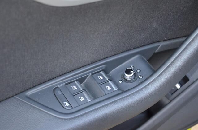 Audi A4 2.0 TFSI 252PK Quattro Automaat S-Line