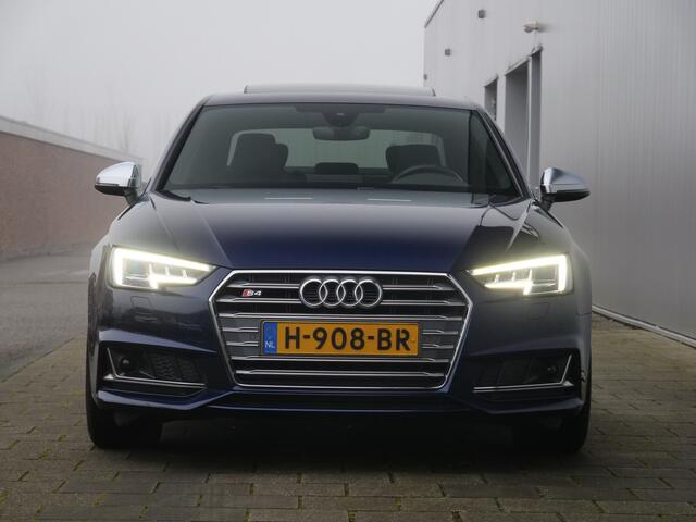 Audi A4 Limousine 3.0 TFSI S4 quattro 354pk Pro Line Plus Automaat Schuifdak / Massagestoel / 19 Inch / Trekhaak