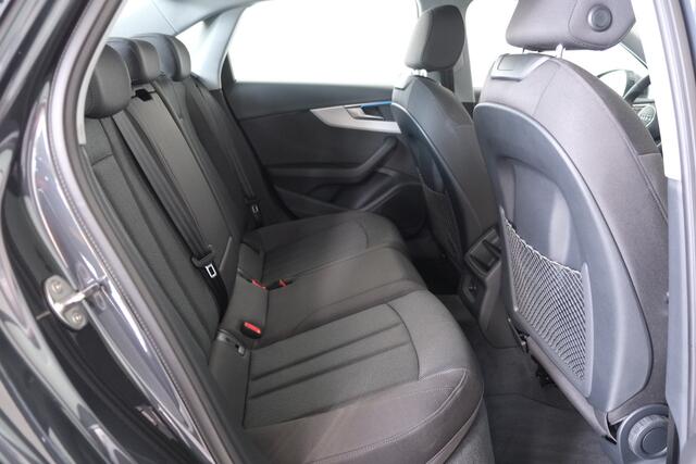 Audi A4 Limousine 40 TFSI Business Edition / LED / Carplay / DAB+ / Cam