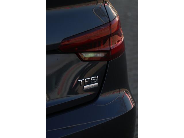 Audi A4 Limousine 2.0 TFSI MHEV Sport Lease Edition automaat |