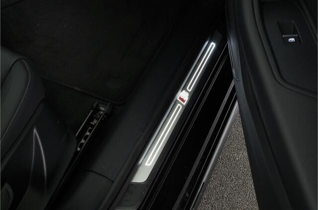 Audi A4 Avant 35 TFSI S line > Mythos Black/Leer/Virtual cockpit/Carplay/Stoelverwarming...