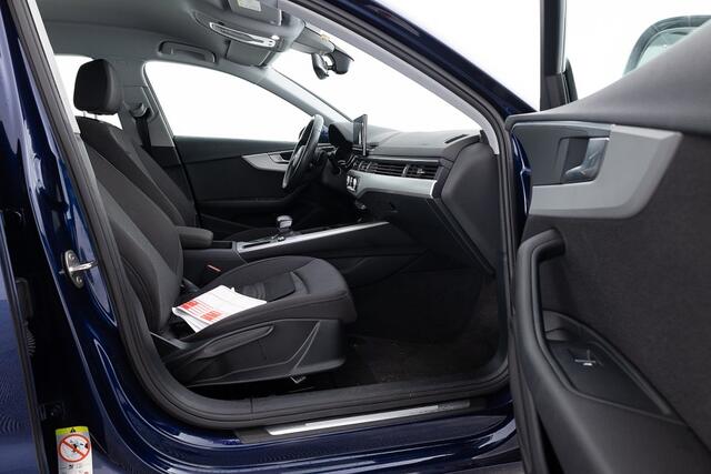 Audi A4 35 TFSI Pro Line Automaat | Full LED | CARPLAY .